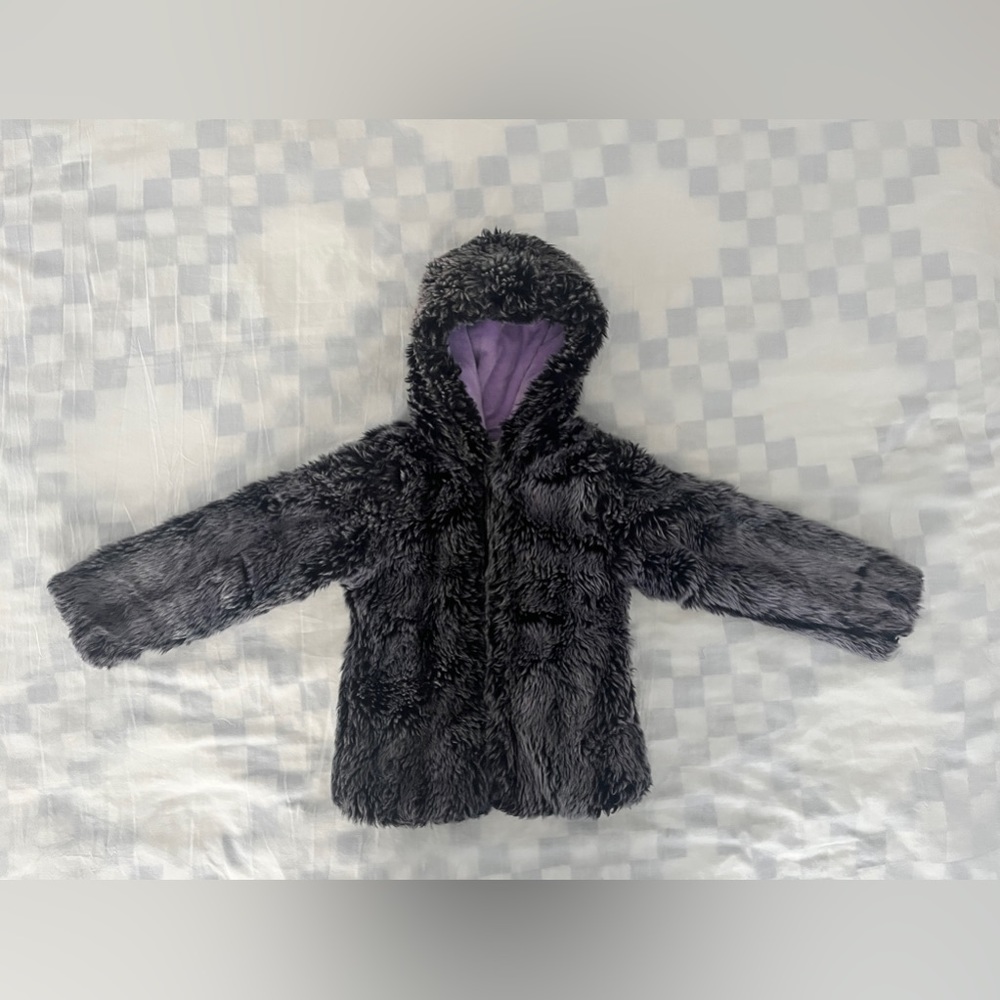 Faux fur coat in purple for 6 years old girl